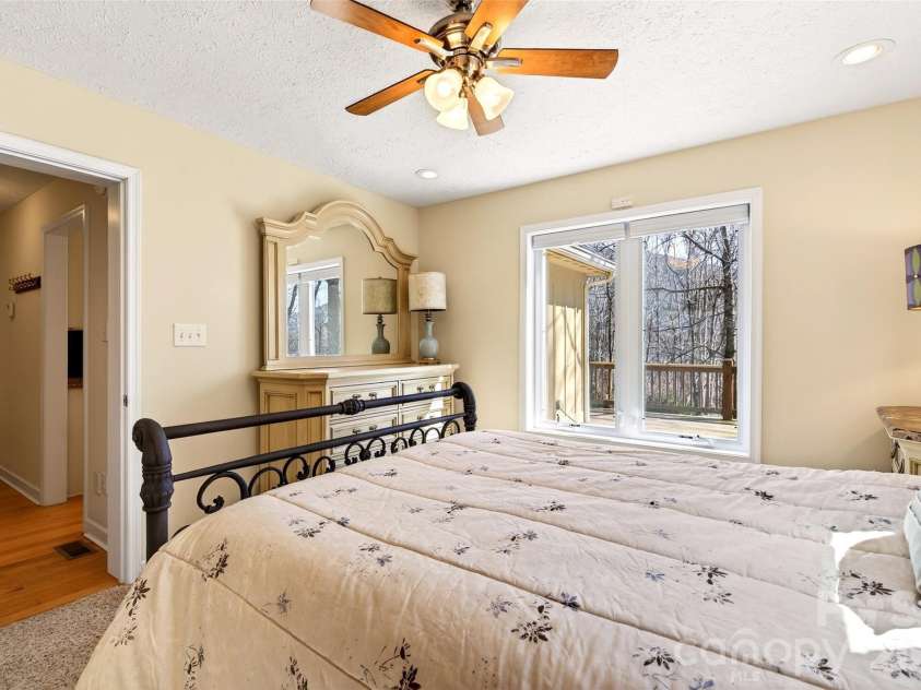 741 Blue Ridge Drive, Marion, NC 28752.  MLS# CAR4350929, YatesRealty ID 3321. 