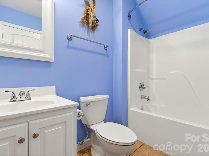 741 Blue Ridge Drive, Marion, NC 28752.  MLS# CAR4350929, YatesRealty ID 3321. 