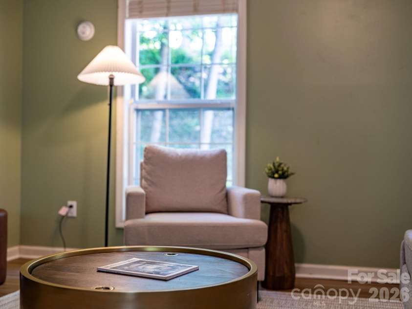 1 Pickwick Road, Asheville, NC 28803.  MLS# CAR4383944, YatesRealty ID 33210. 
