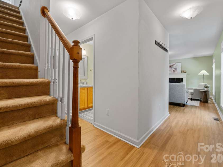 1 Pickwick Road, Asheville, NC 28803.  MLS# CAR4383944, YatesRealty ID 33210. Stairwell
