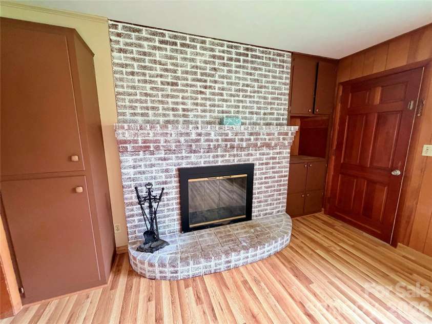 56 Henson Drive, Waynesville, NC 28786.  MLS# CAR4374439, YatesRealty ID 33211. 