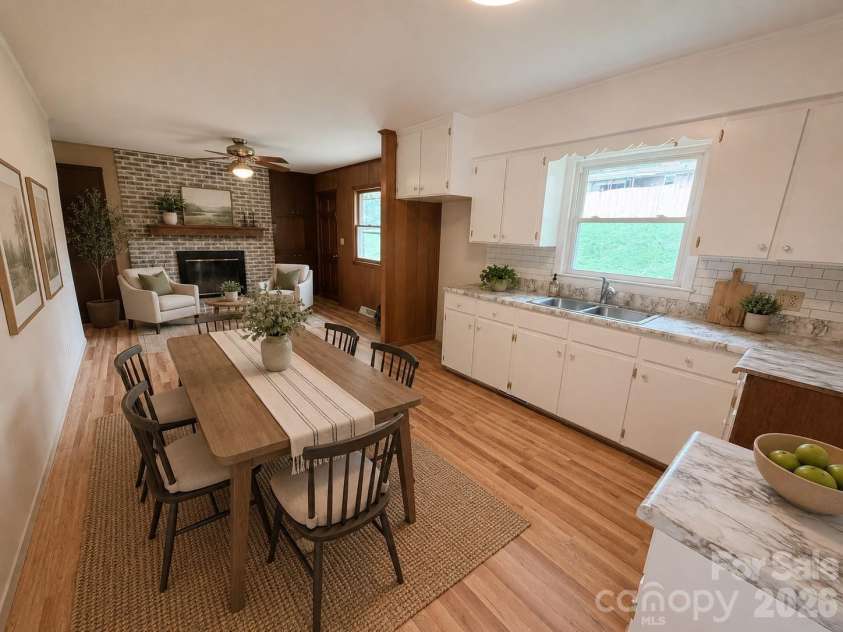 56 Henson Drive, Waynesville, NC 28786.  MLS# CAR4374439, YatesRealty ID 33211. Virtual Staging, Kitchen