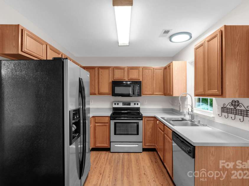 923 Buttermilk Lane, Monroe, NC 28110.  MLS# CAR4286325, YatesRealty ID 33212. 