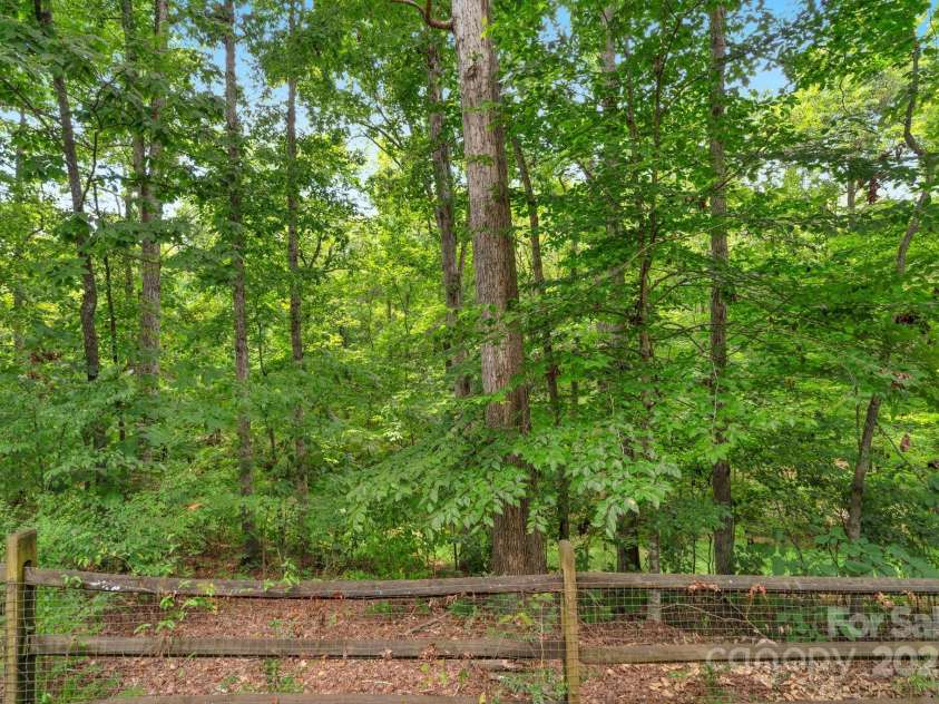 923 Buttermilk Lane, Monroe, NC 28110.  MLS# CAR4286325, YatesRealty ID 33212. 