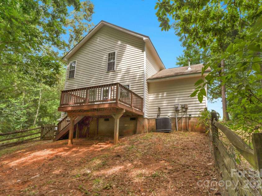 923 Buttermilk Lane, Monroe, NC 28110.  MLS# CAR4286325, YatesRealty ID 33212. 
