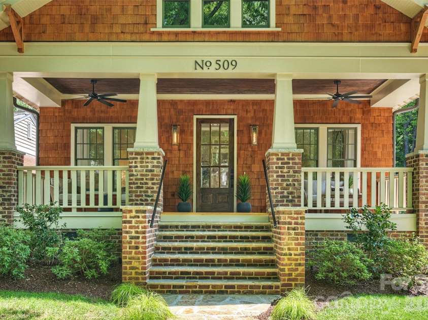 509 Tremont Avenue, Charlotte, NC 28203.  MLS# CAR4394398, YatesRealty ID 33213. 