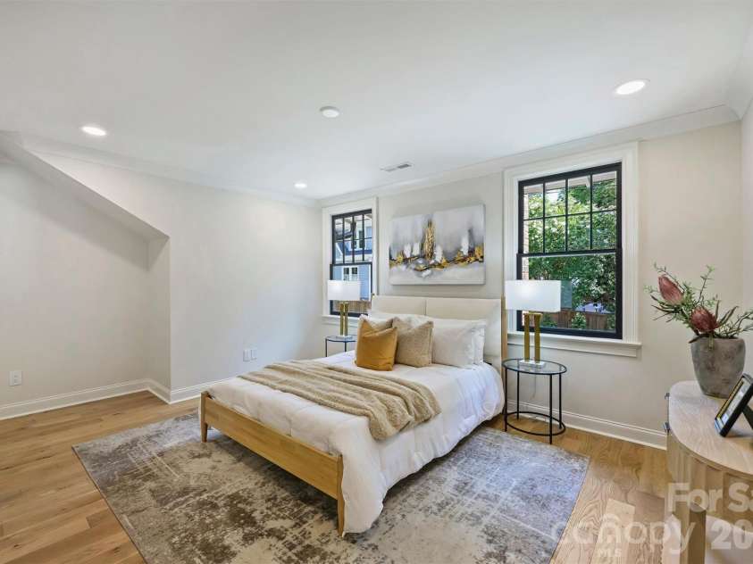 509 Tremont Avenue, Charlotte, NC 28203.  MLS# CAR4394398, YatesRealty ID 33213. 