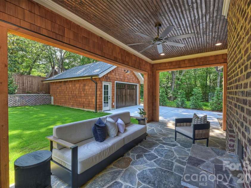 509 Tremont Avenue, Charlotte, NC 28203.  MLS# CAR4394398, YatesRealty ID 33213. 