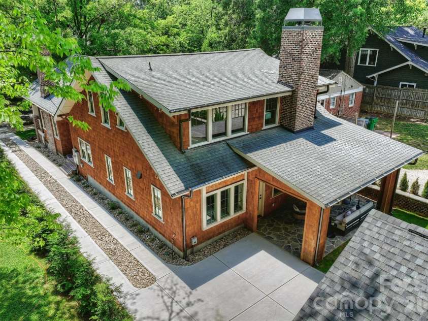 509 Tremont Avenue, Charlotte, NC 28203.  MLS# CAR4394398, YatesRealty ID 33213. 