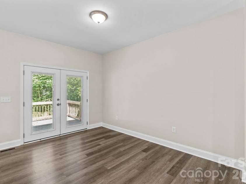 1011 Terrace Drive, Salisbury, NC 28146.  MLS# CAR4394693, YatesRealty ID 33214. 
