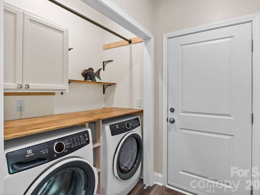 1011 Terrace Drive, Salisbury, NC 28146.  MLS# CAR4394693, YatesRealty ID 33214. 