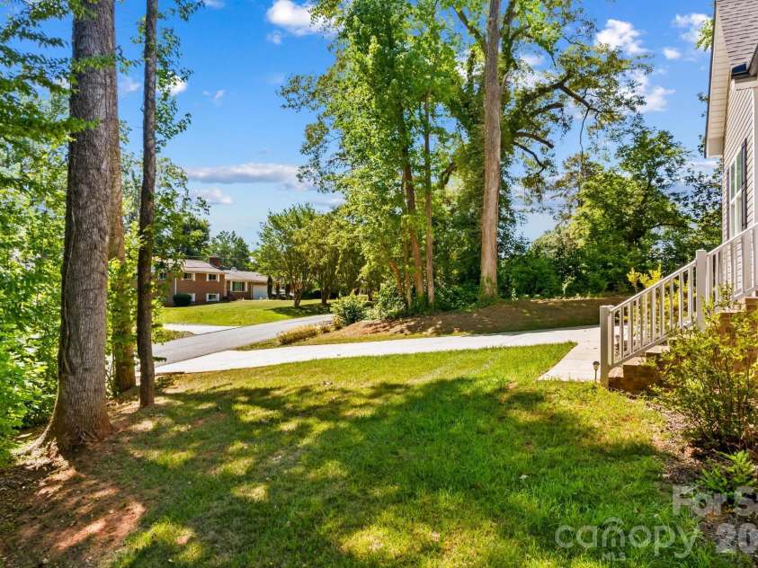 1011 Terrace Drive, Salisbury, NC 28146.  MLS# CAR4394693, YatesRealty ID 33214. 