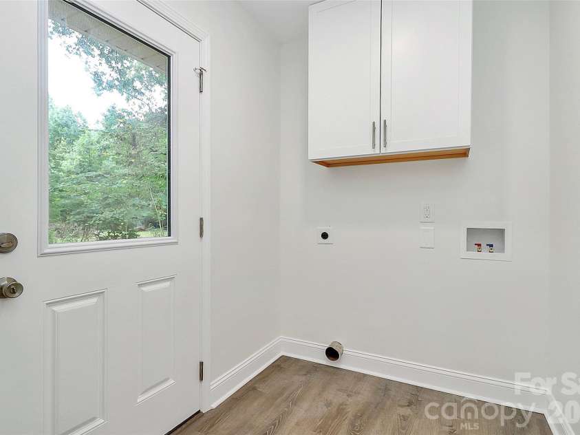 3211 Lancaster Highway, Monroe, NC 28112.  MLS# CAR4284989, YatesRealty ID 33214. 