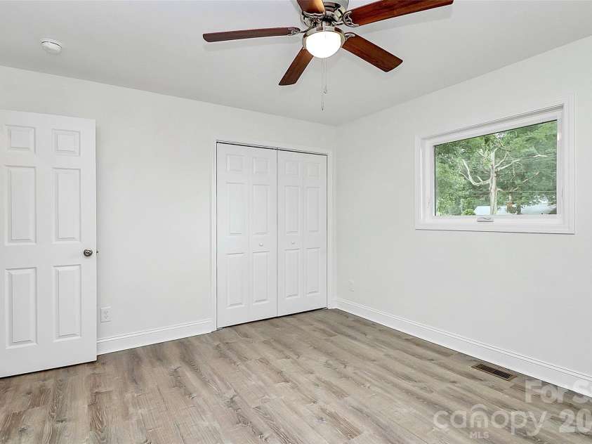 3211 Lancaster Highway, Monroe, NC 28112.  MLS# CAR4284989, YatesRealty ID 33214. 