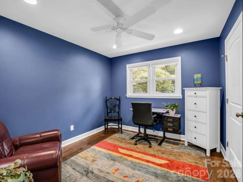 59 Underhill Road, Hendersonville, NC 28792.  MLS# CAR4395706, YatesRealty ID 33215. 