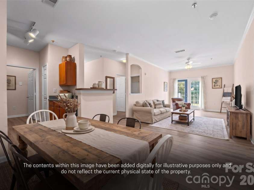 100 Vista Lake Drive, Candler, NC 28715.  MLS# CAR4393023, YatesRealty ID 33216. 