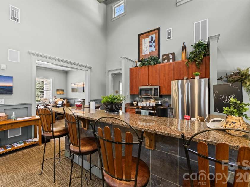 100 Vista Lake Drive, Candler, NC 28715.  MLS# CAR4393023, YatesRealty ID 33216. 