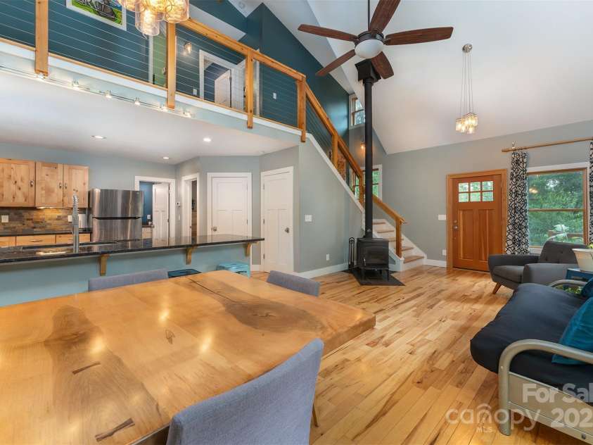 15 Shytle Lane, Fletcher, NC 28732.  MLS# CAR4290247, YatesRealty ID 33216. High Ceilings. Open floor plan