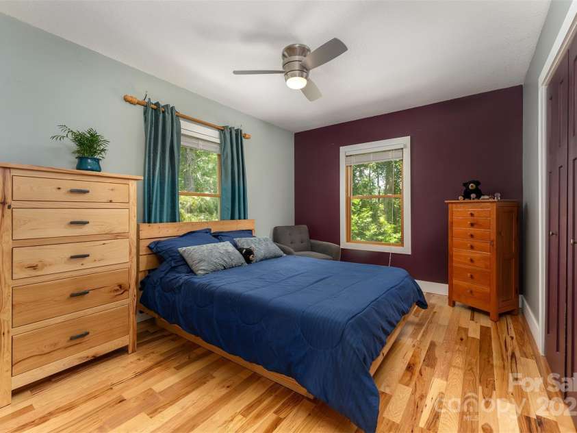 15 Shytle Lane, Fletcher, NC 28732.  MLS# CAR4290247, YatesRealty ID 33216. Primary Bedroom