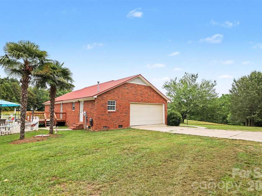 5033 Musket Road, Heath Springs, SC 29058.  MLS# CAR4394150, YatesRealty ID 33217. 
