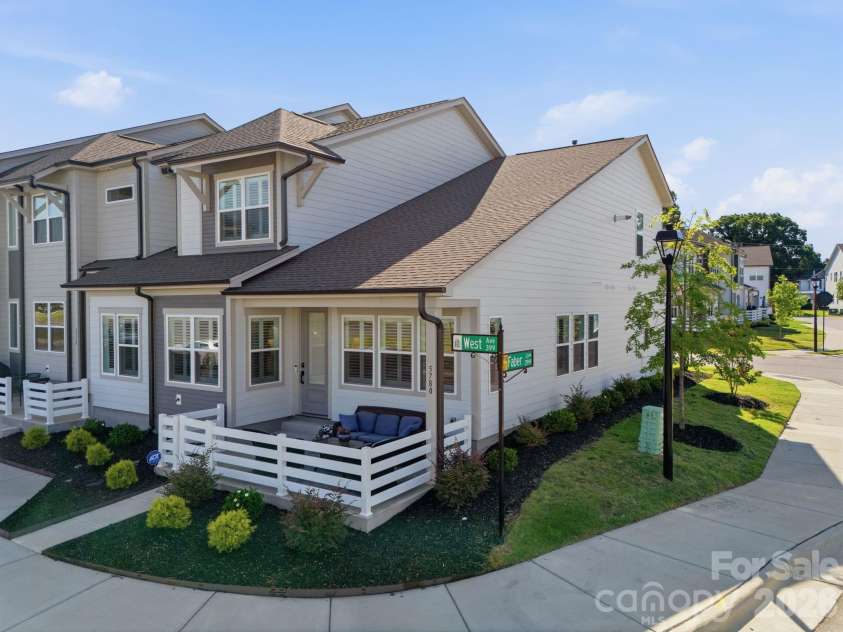 5780 Mantle Way, Kannapolis, NC 28081.  MLS# CAR4397737, YatesRealty ID 33218. 