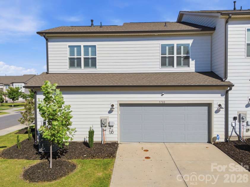 5780 Mantle Way, Kannapolis, NC 28081.  MLS# CAR4397737, YatesRealty ID 33218. 