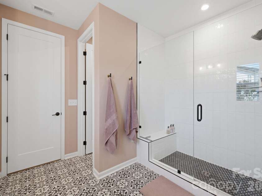 5780 Mantle Way, Kannapolis, NC 28081.  MLS# CAR4397737, YatesRealty ID 33218. 