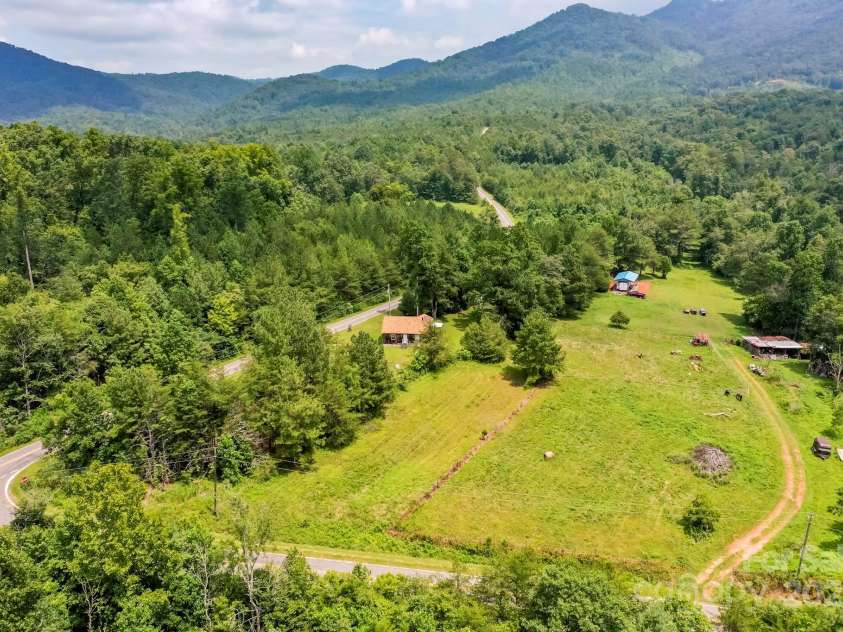 600 Hemphill Road, Union Mills, NC 28167.  MLS# CAR4291240, YatesRealty ID 33219. 