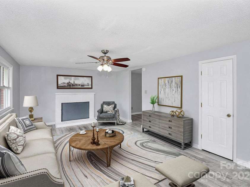 1613 Ohenry Lane, Fort Mill, SC 29708.  MLS# CAR4193922, YatesRealty ID 3322. Living Room