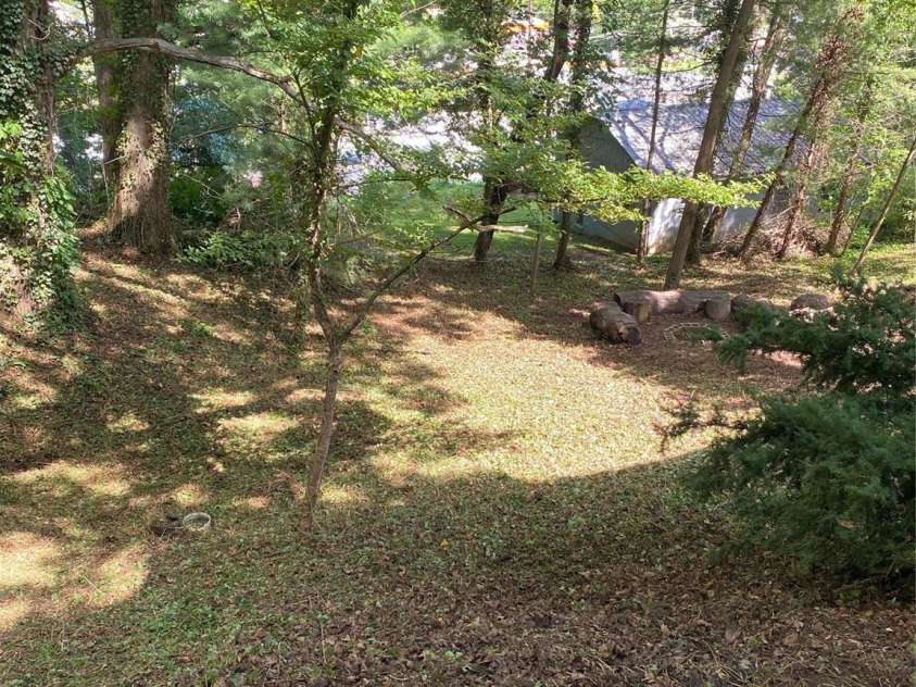 122 Arnold Heights, Waynesville, NC 28786.  MLS# CAR4386984, YatesRealty ID 33220. 