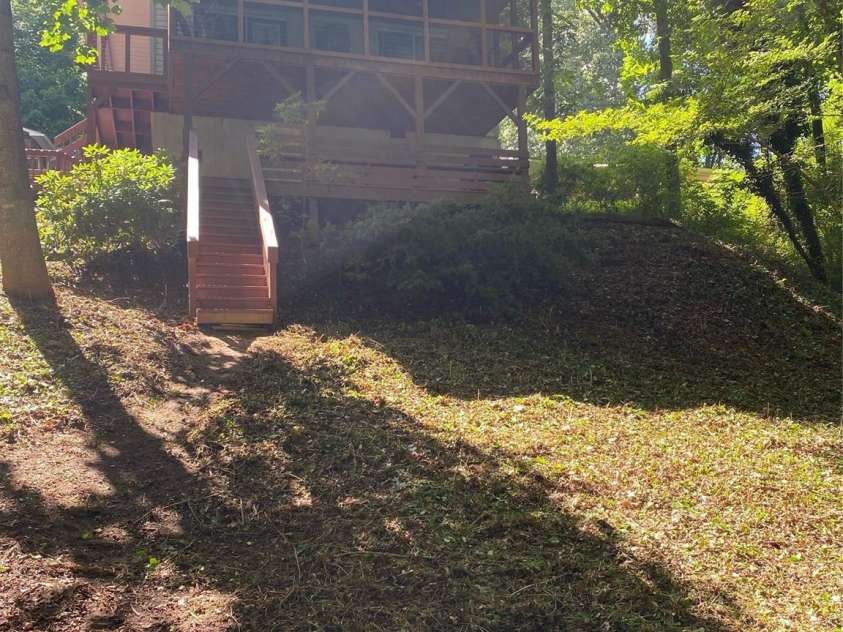 122 Arnold Heights, Waynesville, NC 28786.  MLS# CAR4386984, YatesRealty ID 33220. 