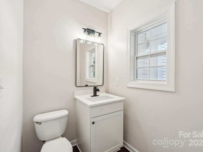 5745 Snapdragon Lane, Huntersville, NC 28078.  MLS# CAR4287848, YatesRealty ID 33221. 