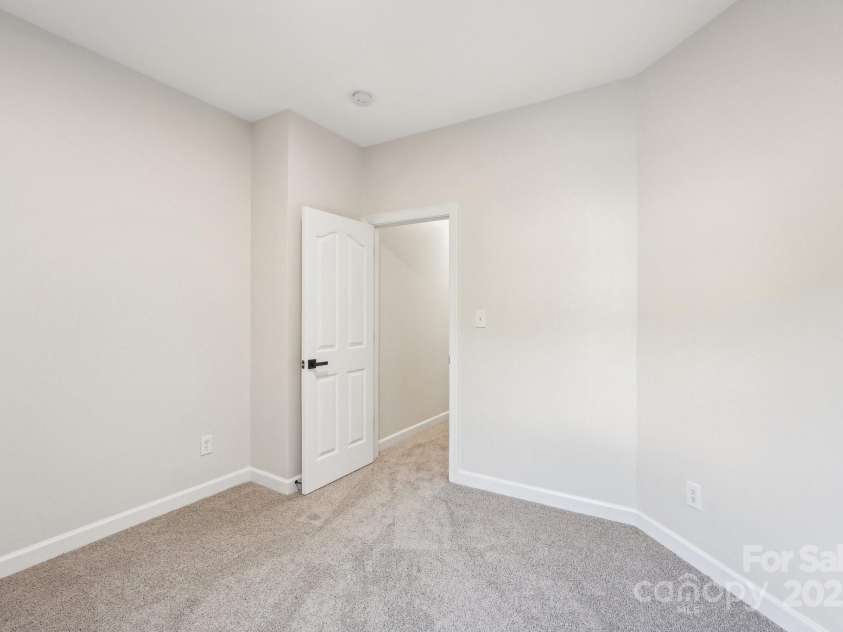 5745 Snapdragon Lane, Huntersville, NC 28078.  MLS# CAR4287848, YatesRealty ID 33221. 