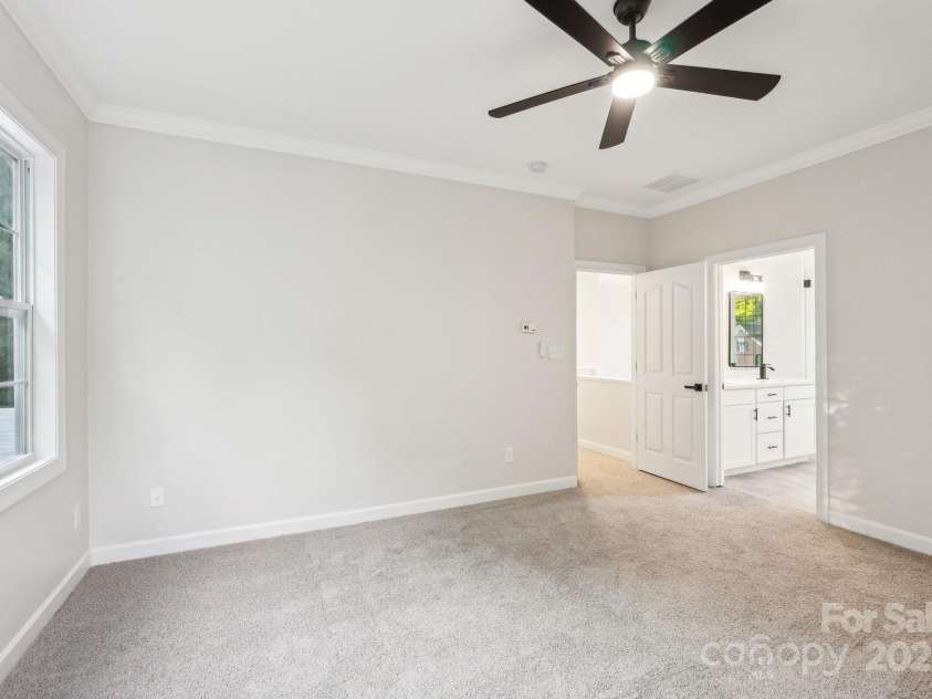 5745 Snapdragon Lane, Huntersville, NC 28078.  MLS# CAR4287848, YatesRealty ID 33221. 