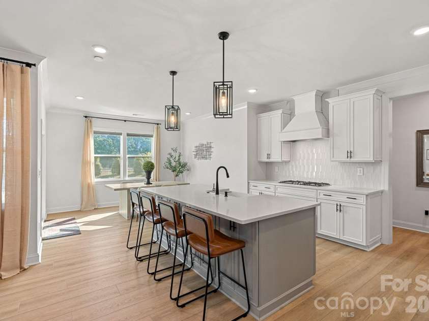 8604 Bridgegate Drive, Huntersville, NC 28078.  MLS# CAR4395999, YatesRealty ID 33221. 