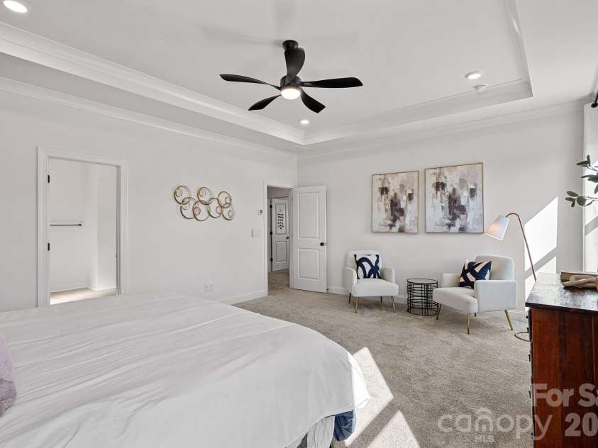 8604 Bridgegate Drive, Huntersville, NC 28078.  MLS# CAR4395999, YatesRealty ID 33221. Primary Bedroom