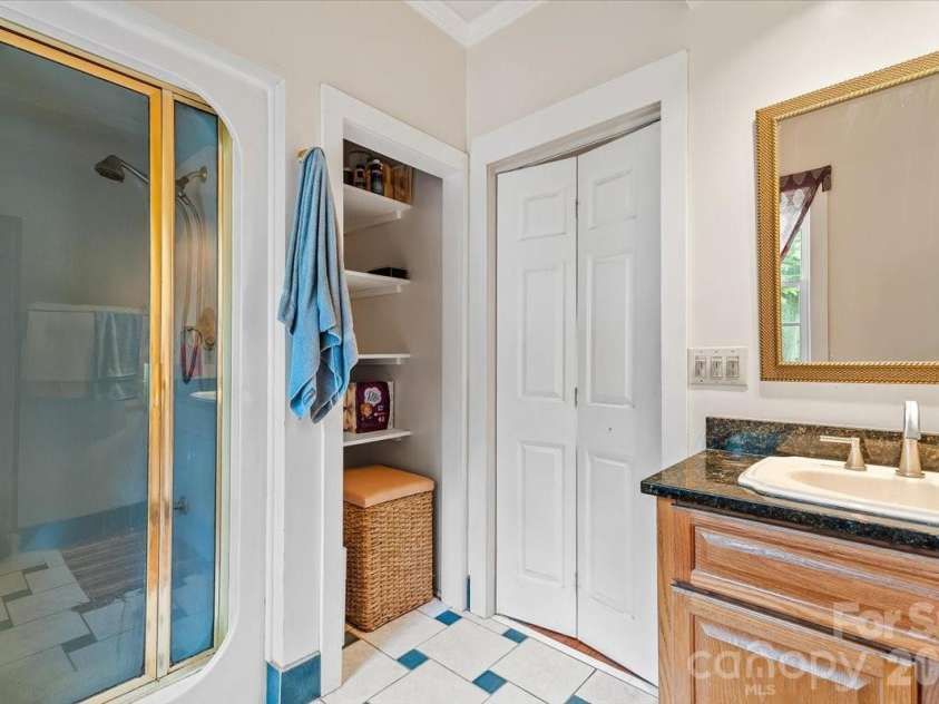 196 French Broad Street, Brevard, NC 28712.  MLS# CAR4397130, YatesRealty ID 33222. 