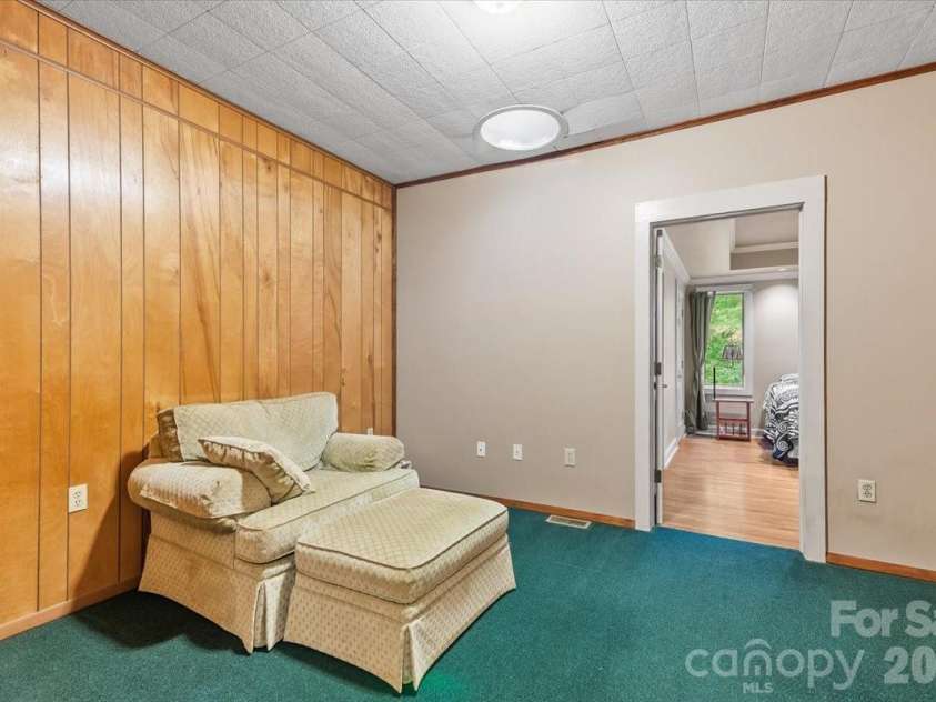 196 French Broad Street, Brevard, NC 28712.  MLS# CAR4397130, YatesRealty ID 33222. 