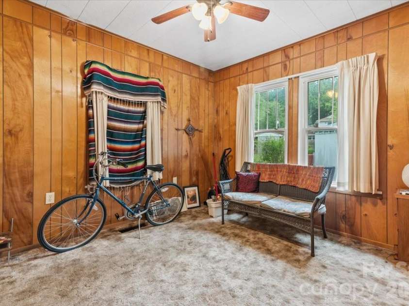 196 French Broad Street, Brevard, NC 28712.  MLS# CAR4397130, YatesRealty ID 33222. 