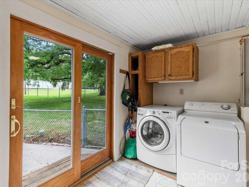 196 French Broad Street, Brevard, NC 28712.  MLS# CAR4397130, YatesRealty ID 33222. 