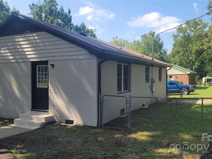 300 Grover Moore Place, Indian Trail, NC 28079.  MLS# CAR4292342, YatesRealty ID 33222. 