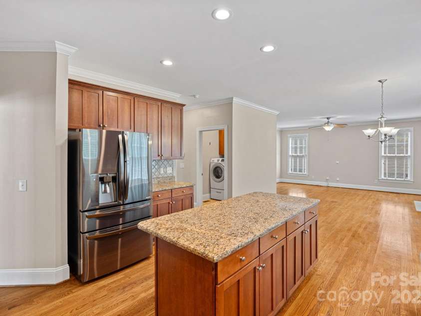 123 Hedgewood Drive, Mooresville, NC 28115.  MLS# CAR4288658, YatesRealty ID 33223. 