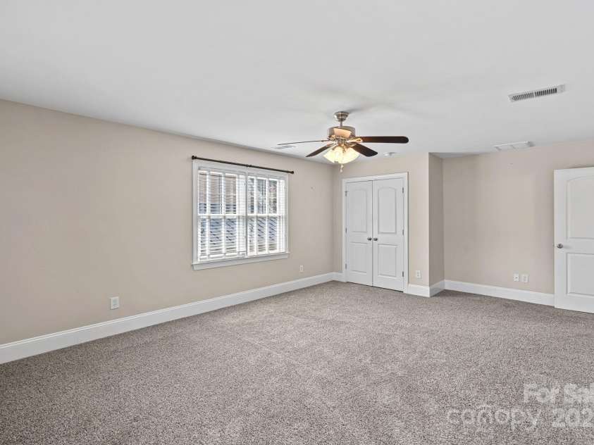 123 Hedgewood Drive, Mooresville, NC 28115.  MLS# CAR4288658, YatesRealty ID 33223. 