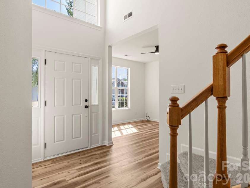 12519 Wandering Brook Drive, Charlotte, NC 28273.  MLS# CAR4392280, YatesRealty ID 33223. 