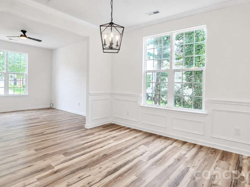 12519 Wandering Brook Drive, Charlotte, NC 28273.  MLS# CAR4392280, YatesRealty ID 33223. 