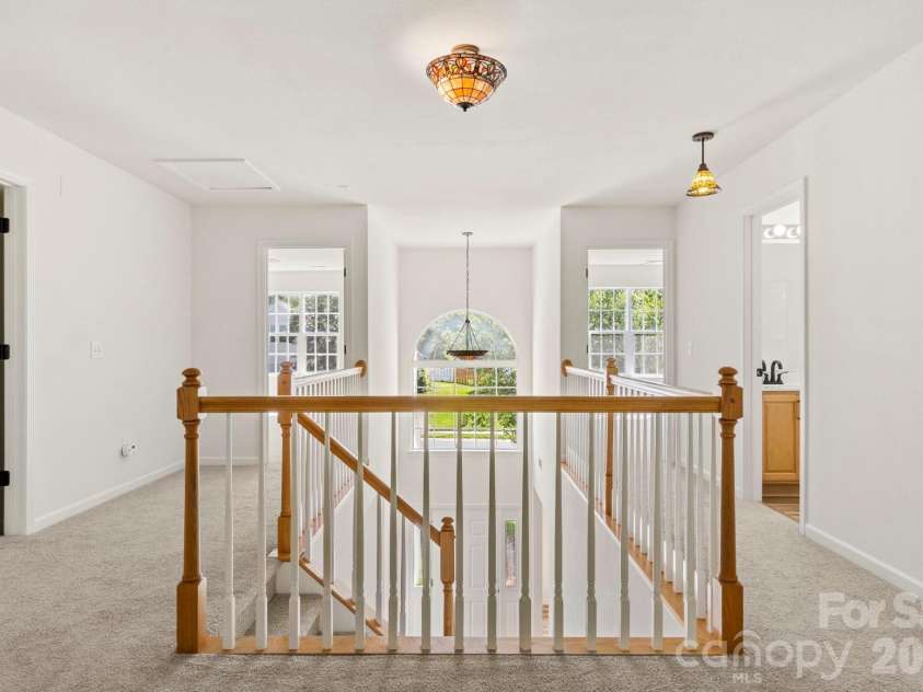 12519 Wandering Brook Drive, Charlotte, NC 28273.  MLS# CAR4392280, YatesRealty ID 33223. 