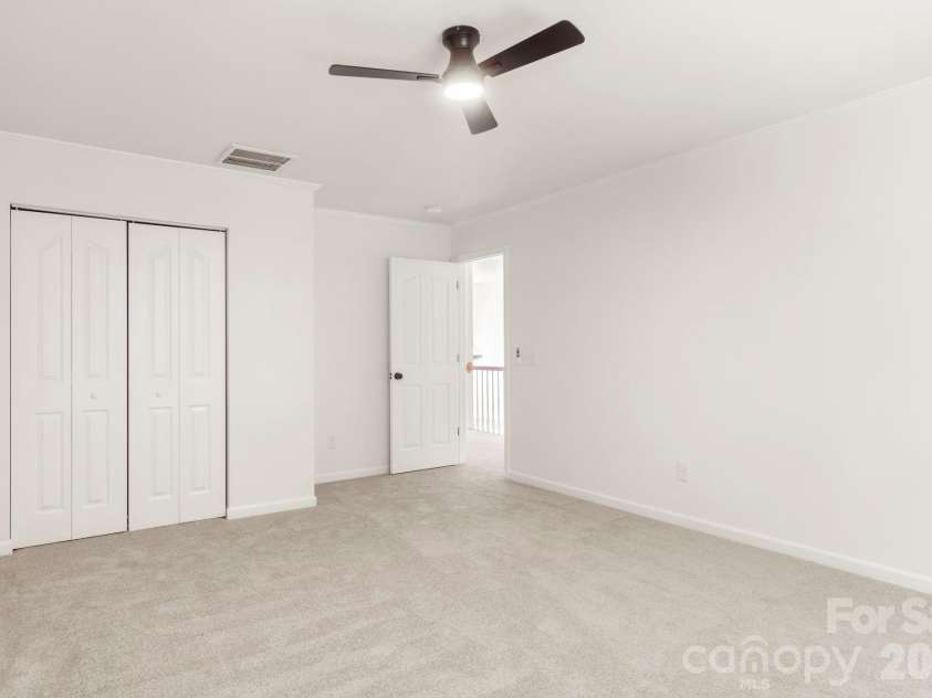 12519 Wandering Brook Drive, Charlotte, NC 28273.  MLS# CAR4392280, YatesRealty ID 33223. Large secondary bedroom_3