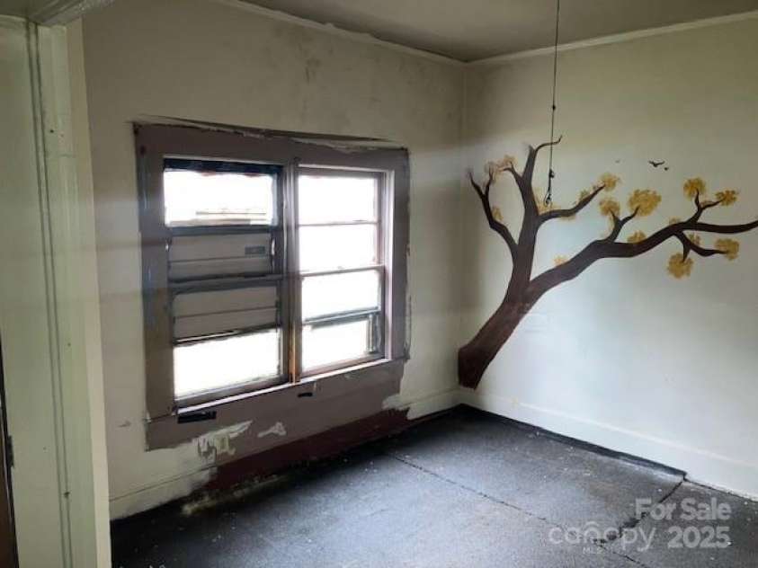 122 Wylie Street, Rock Hill, SC 29730.  MLS# CAR4294153, YatesRealty ID 33224. 