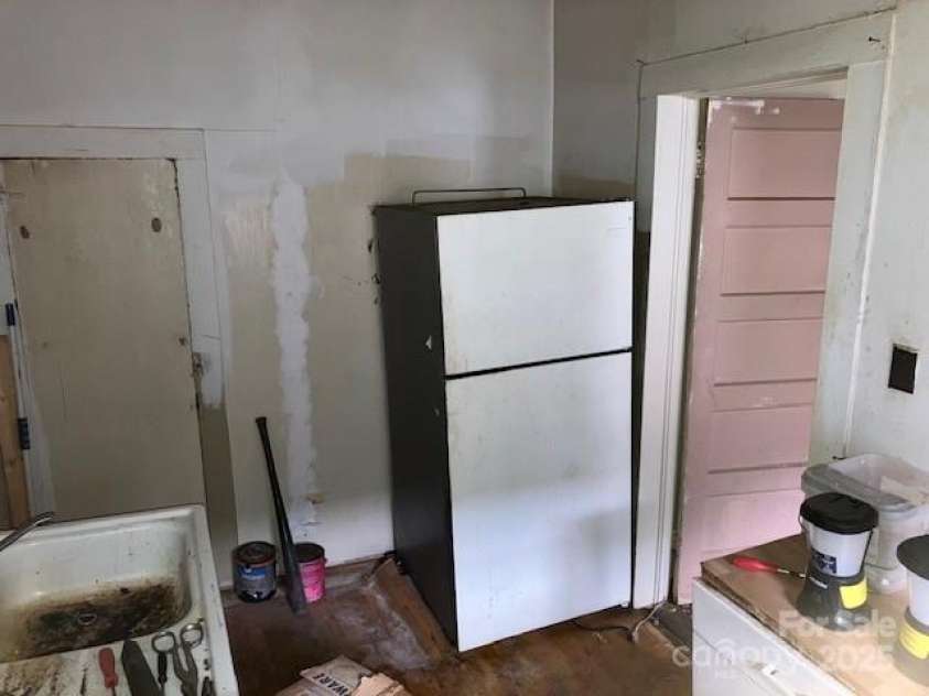 122 Wylie Street, Rock Hill, SC 29730.  MLS# CAR4294153, YatesRealty ID 33224. 