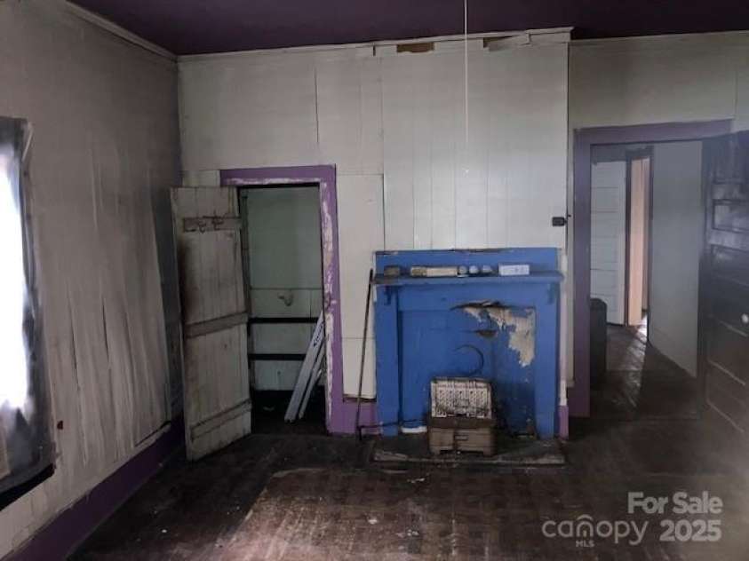 122 Wylie Street, Rock Hill, SC 29730.  MLS# CAR4294153, YatesRealty ID 33224. 